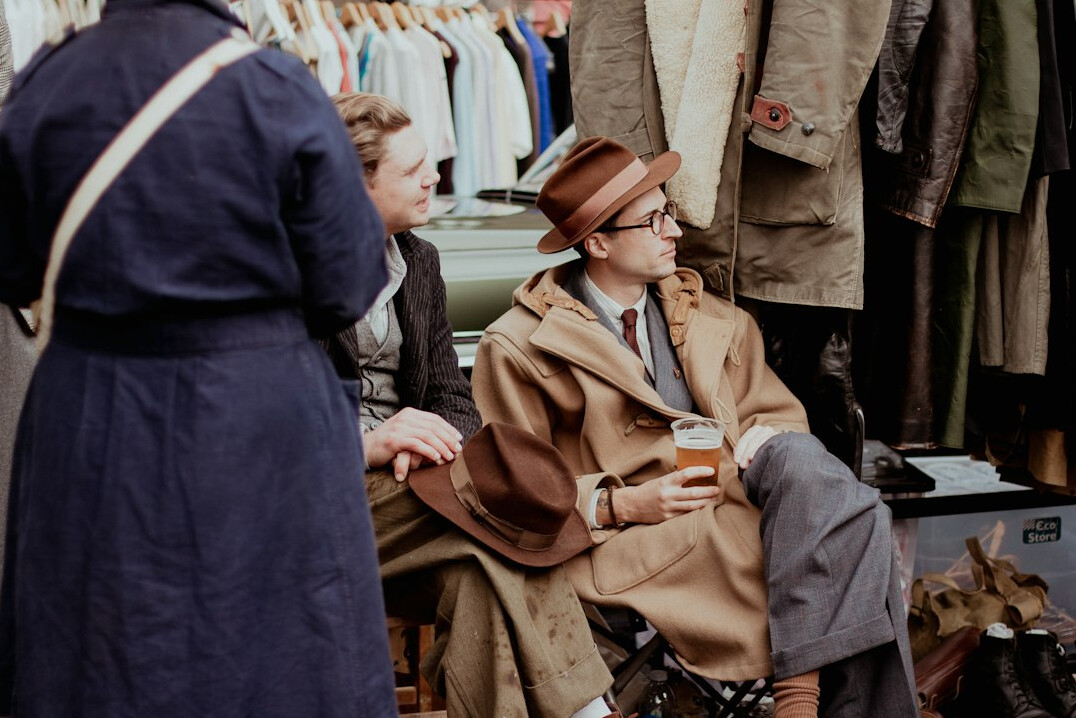 detective observing customers